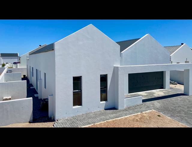 3 BEDROOM HOUSE FOR SALE IN ATLANTIC SANDS PRIVATE ESTATE